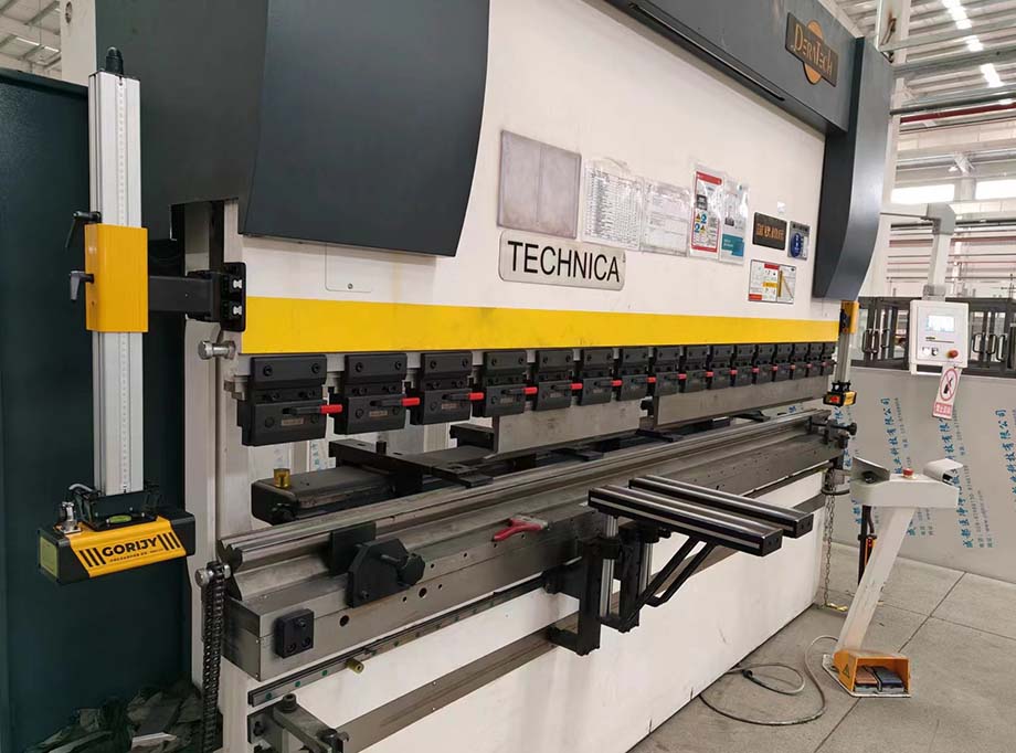 折彎機保護裝置